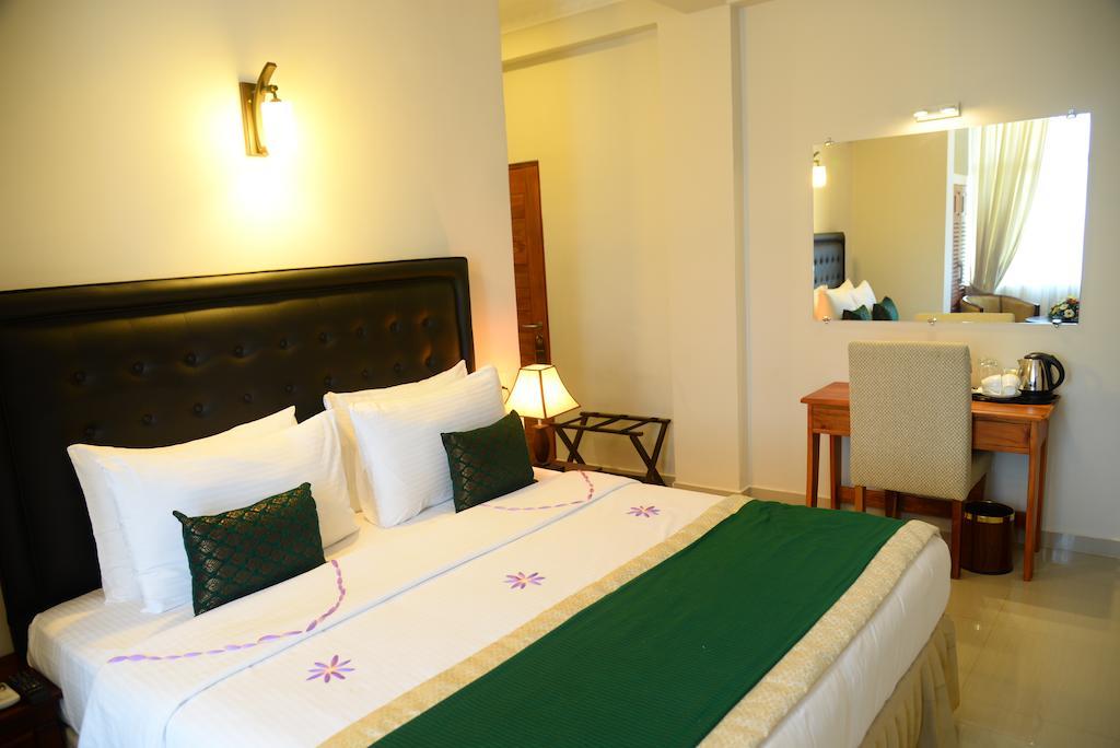 Lazaani Hotel Colombo Eksteriør bilde