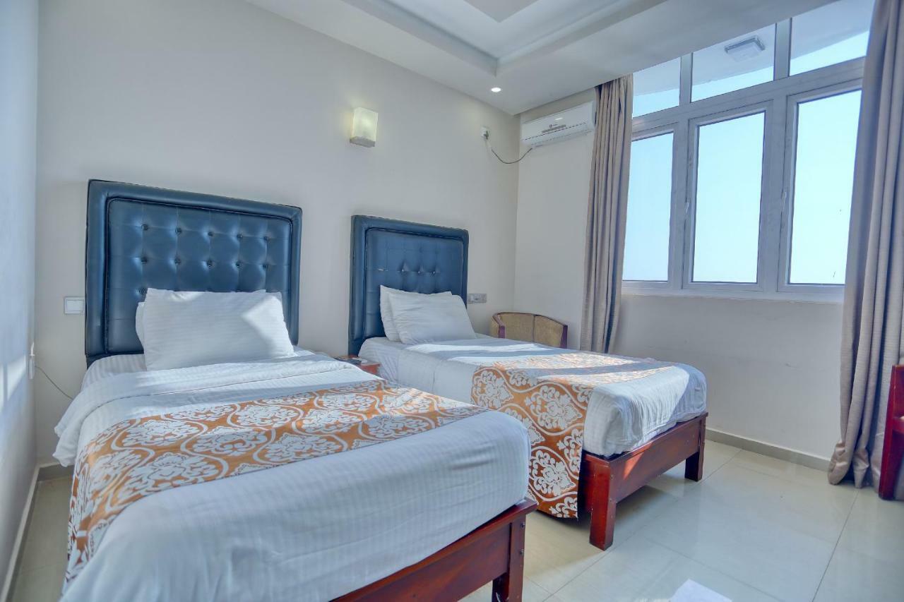 Lazaani Hotel Colombo Eksteriør bilde