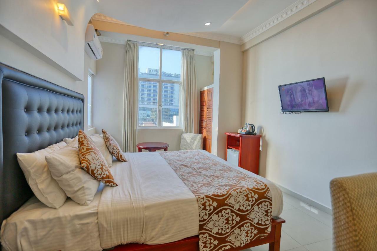 Lazaani Hotel Colombo Eksteriør bilde