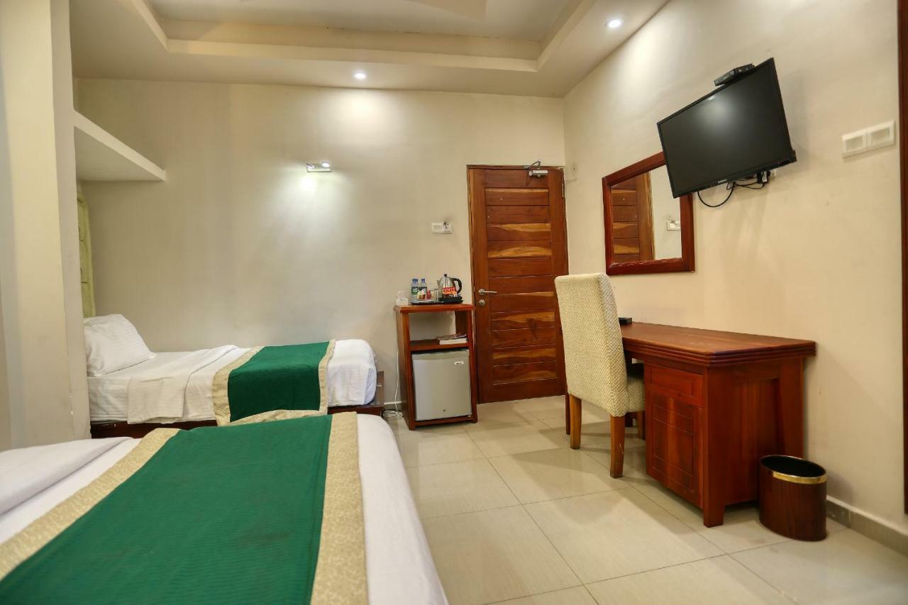Lazaani Hotel Colombo Eksteriør bilde